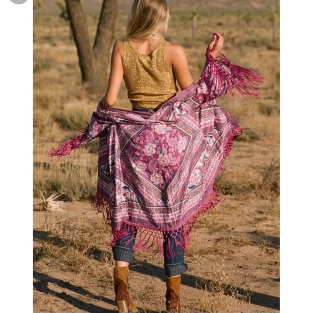 Arnhem Azalea Fringe Kimono in Pink worn twice EUC oversized XS/S $ 225 retail